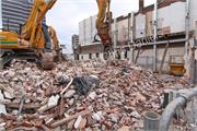 (C) Chris Daniels Earthquake 17